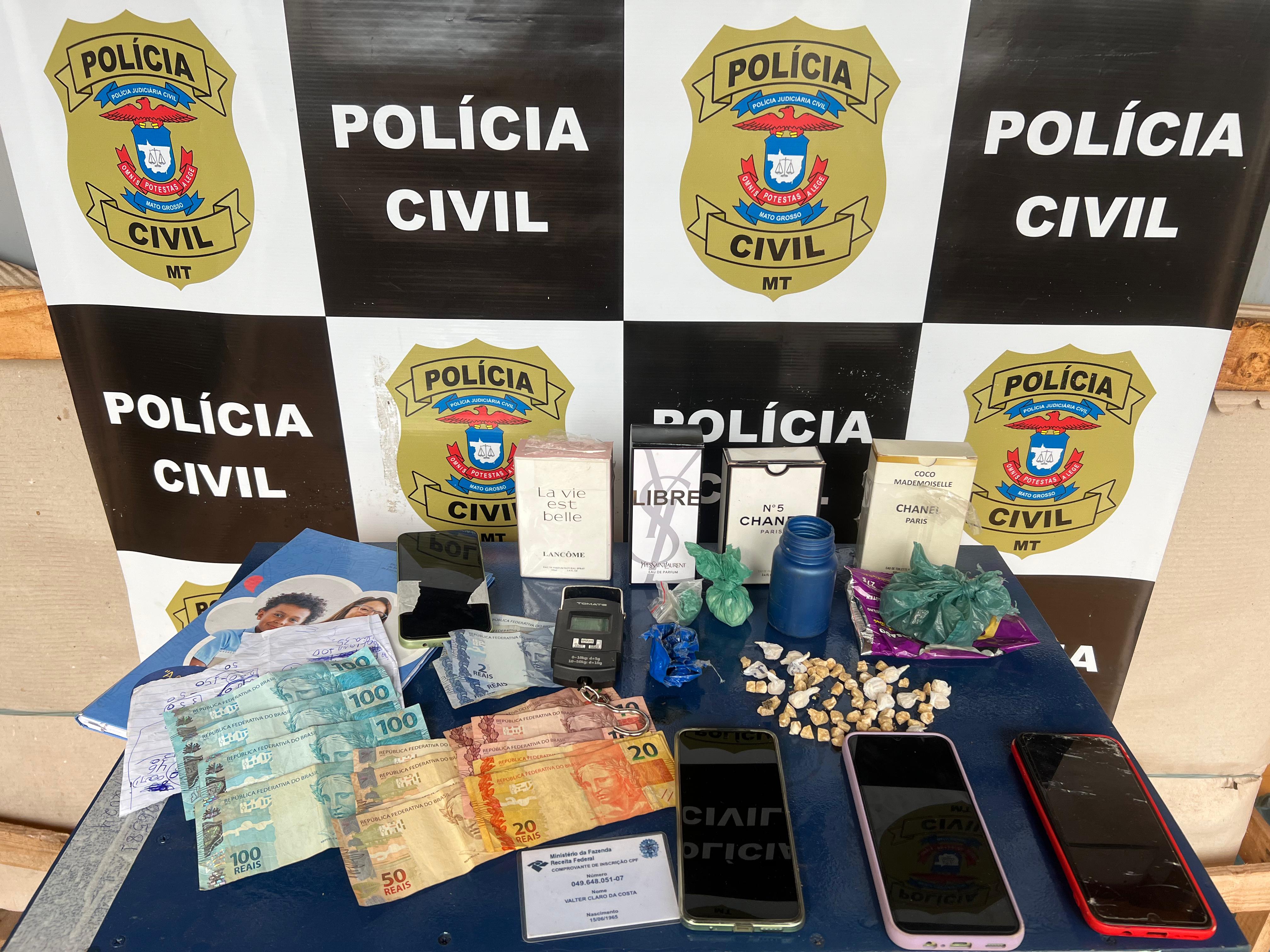 Polícia Civil fecha boca de fumo e prende traficante monitorado por tornozeleira eletrônica em Confresa